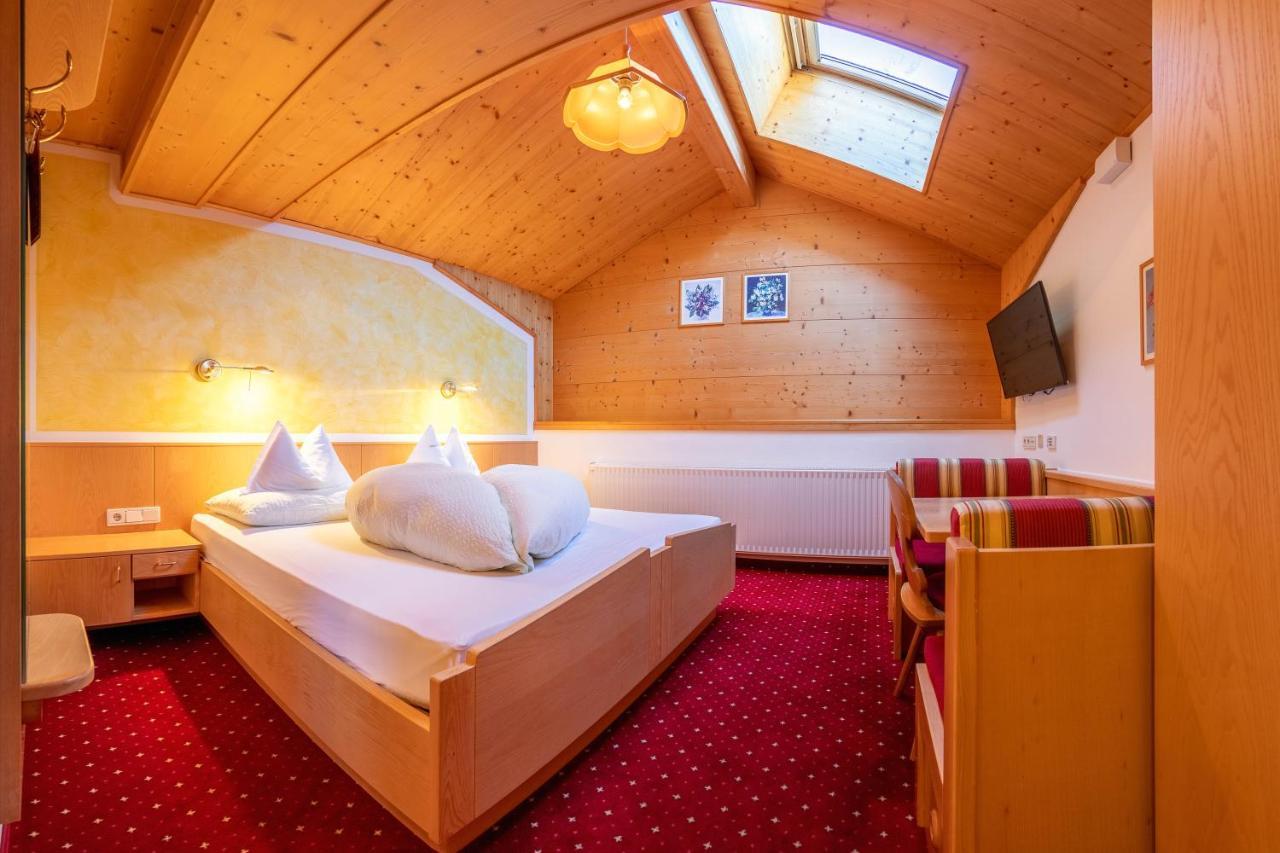 Hotel Schwarzer Adler Resia Dış mekan fotoğraf
